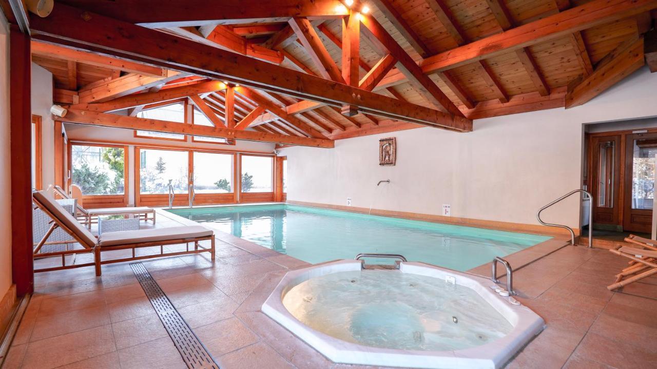 Des 2 Gares Hotel 3*